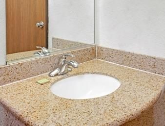 Hotel Quality I-10 2*