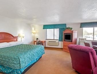 Quality I-10 Hotel 2*